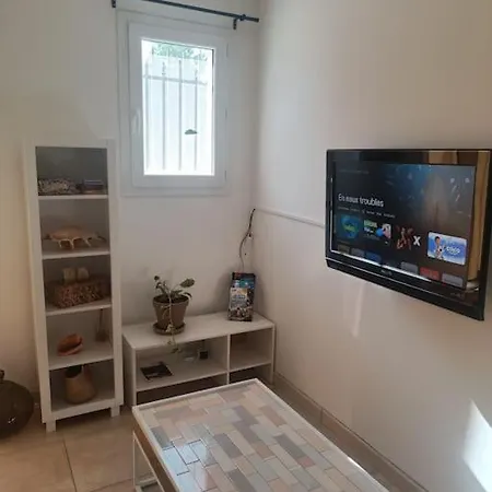 Maison Au Coeur Du Pic Saint Loup Apartman